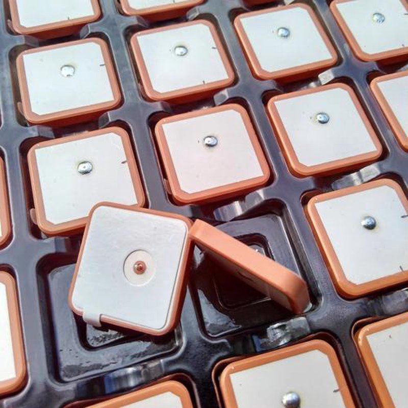 电子元件：构建未来科技的关键基石